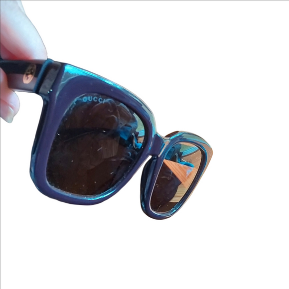 Gucci Oversized Purple Sunglasses - Picture 9 of 13